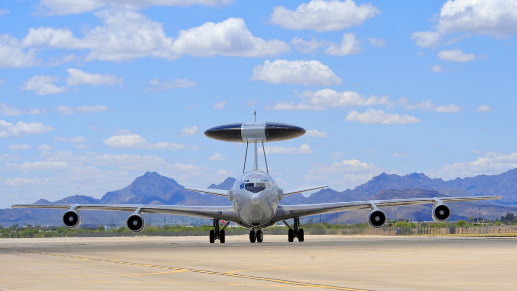 Boeing E-3 Sentry.