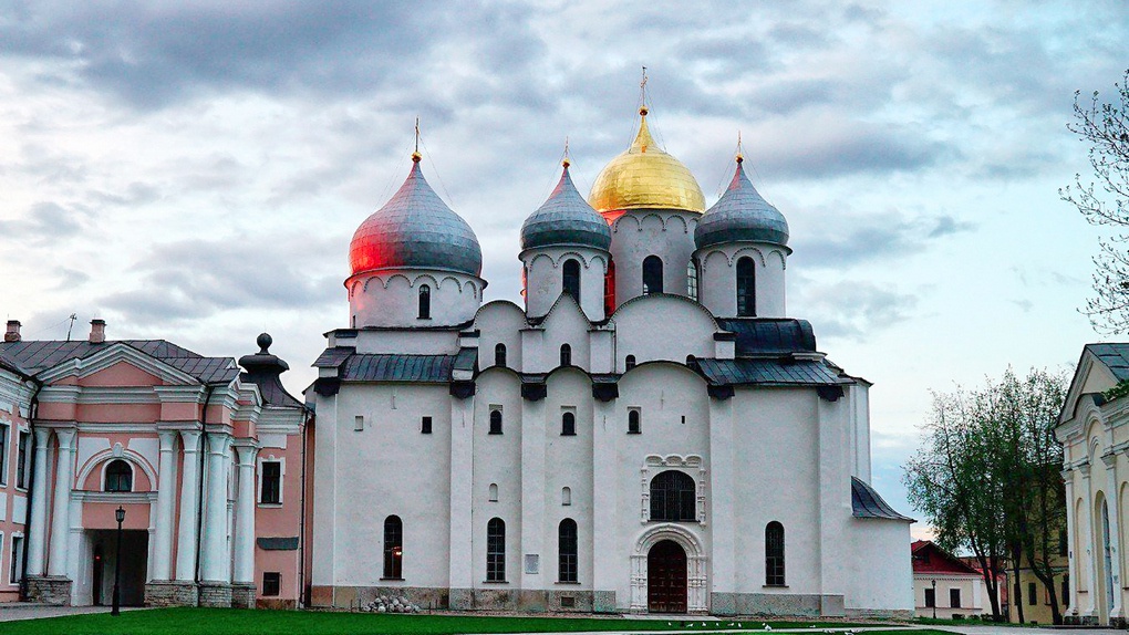 Храм св. Софии в Великом Новгороде. Возле него Александр собирал дружину для похода к Неве.