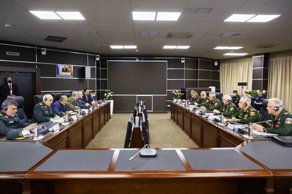 Встреча министров обороны Ирана и России.