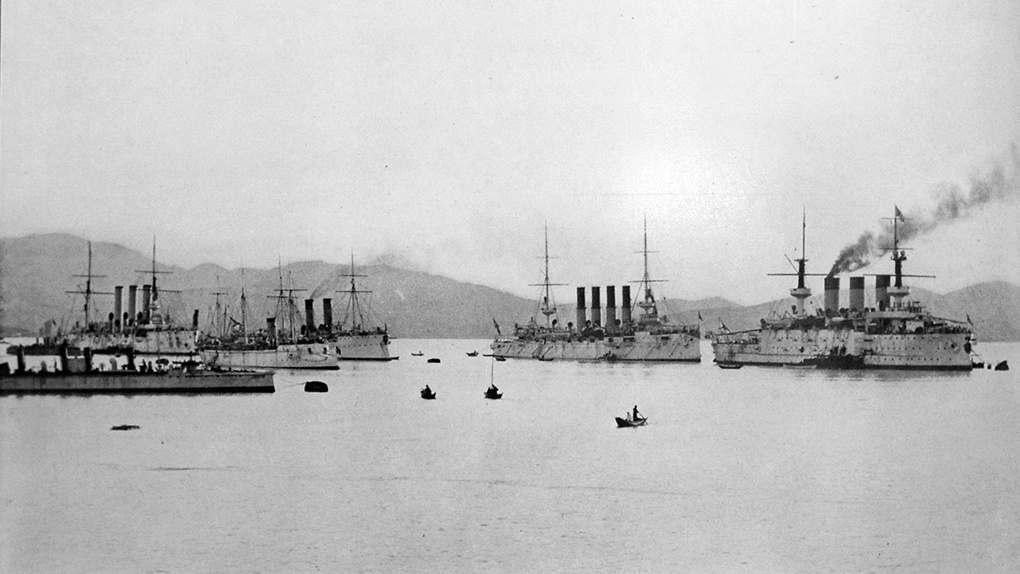 Корабли Тихоокеанской эскадры в Порт-Артуре перед началом войны.