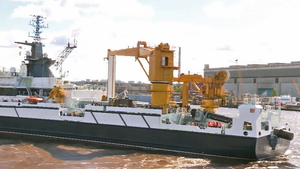 Макет необитаемого подводного аппарата типа 2М39 «Посейдон» на морском судне обеспечения «Академик Александров» в ноябре 2019 г.