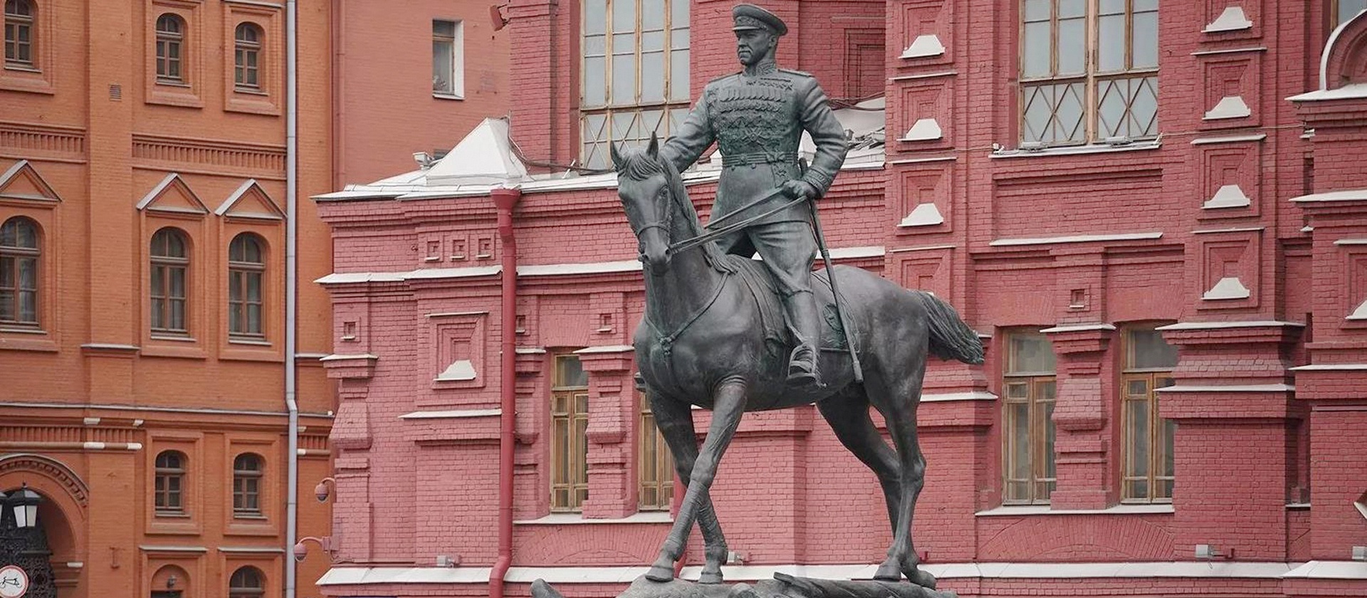 «Время не имеет власти над величием»