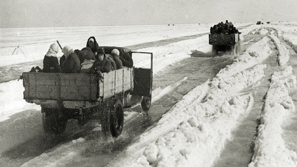 «Дорога жизни» во время блокады Ленинграда.