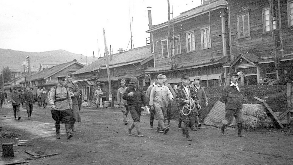 Советские войска вступили в город Тойохара (в наст. время Южно-Сахалинск).