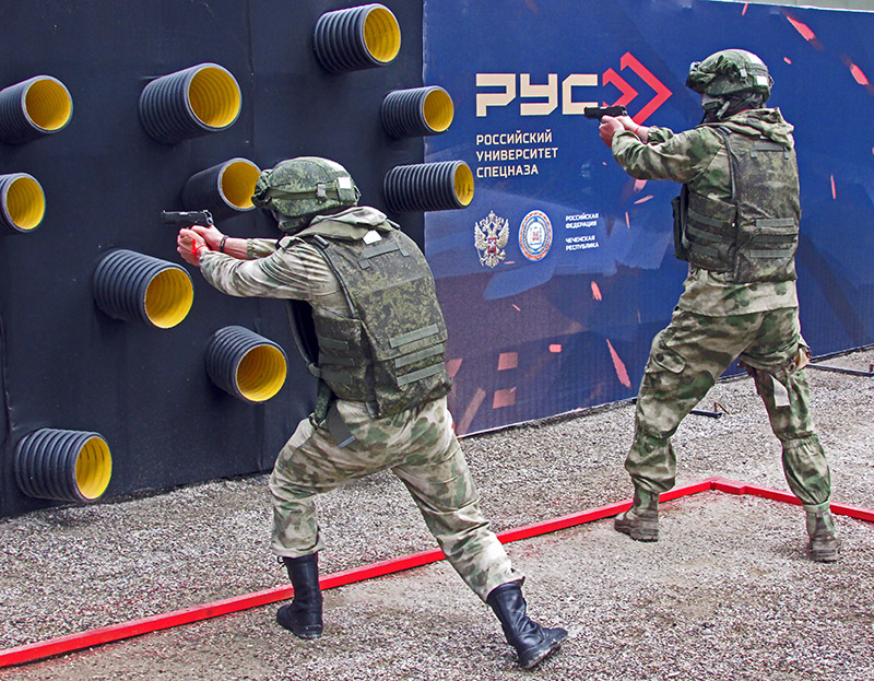 Одно из испытаний упражнения «Доставка боеприпасов»