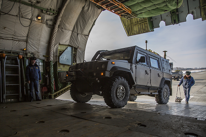 Отправка военной техники в Сирию.