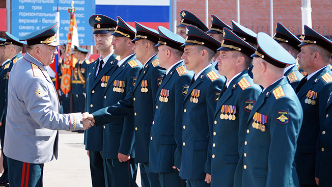 Стране нужен День офицера России