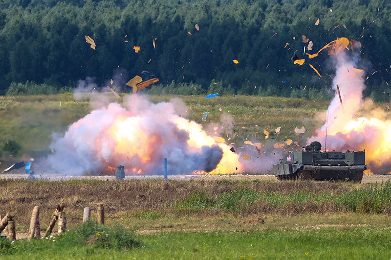 На полигоне испытывают боеприпасы нового поколения.