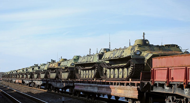 В кратчайшие сроки была совершена переброска военной техники на учения «Восток-2018». А если за дело возьмутся скоростные беспилотные поезда? 