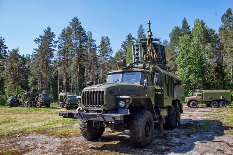 Развёрнутый комплекс РТР 1Л222 «Автобаза».