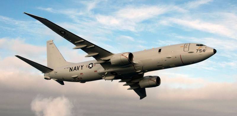 Патрульный P-8A Poseidon был перехвачен российским Су-35 у берегов Сирии.