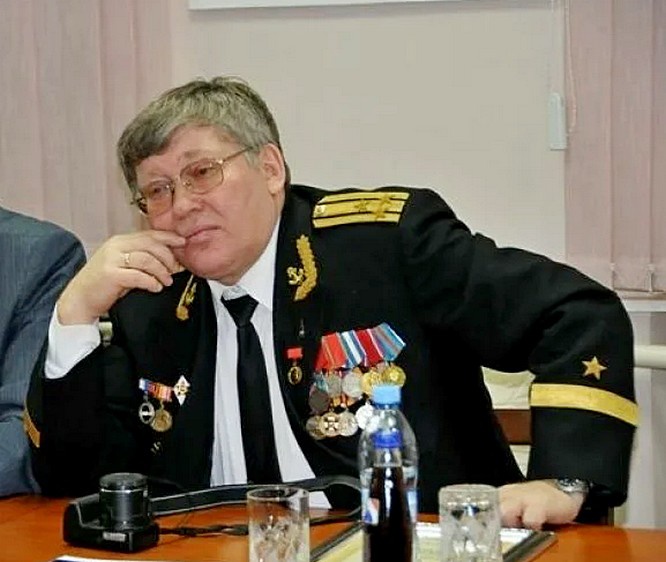 Член Экспертного совета Общероссийской организации «Офицеры России»  капитан 1 ранга запаса Василий Дандыкин.