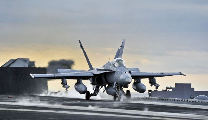 F-18 – однозначный фаворит в сравнении с Eurofighter.