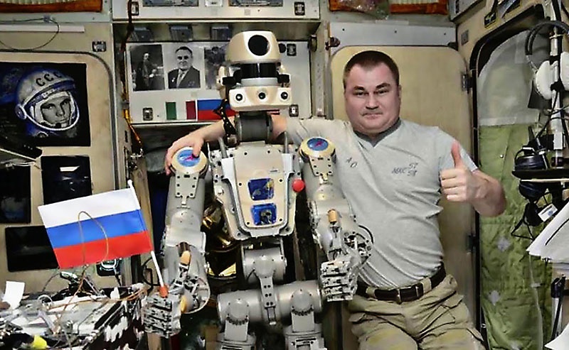 Самым знаменитым российским человекоподобным роботом стал андроид по имени Фёдор. В 2018 г. он слетал в космос и благополучно вернулся.