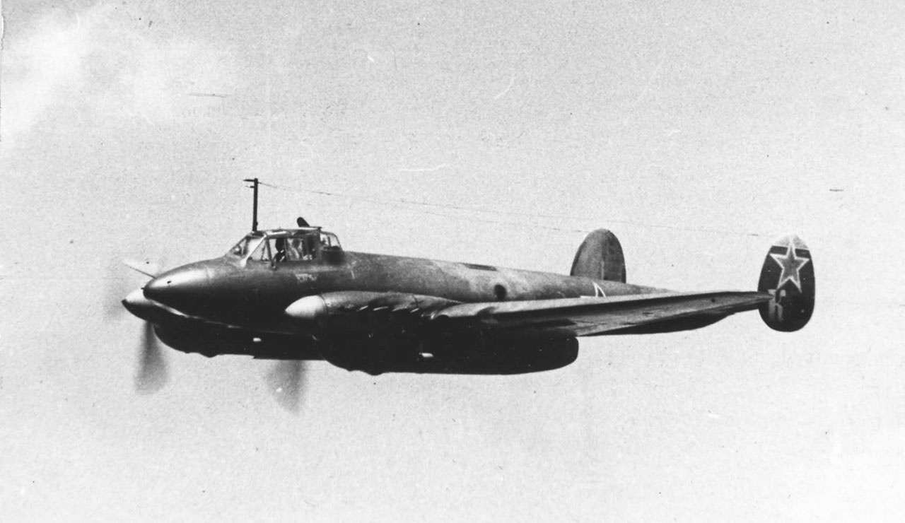 Во время Великой Отечественной войны Пе-2 был самым массовым советским бомбардировщиком.