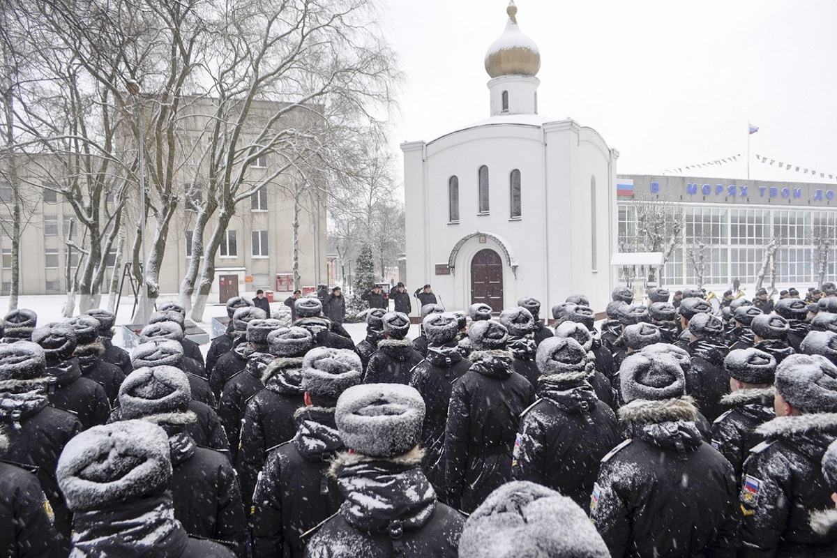 В военных городках ВУНЦ ВМФ действуют пять домовых храмов и часовен.