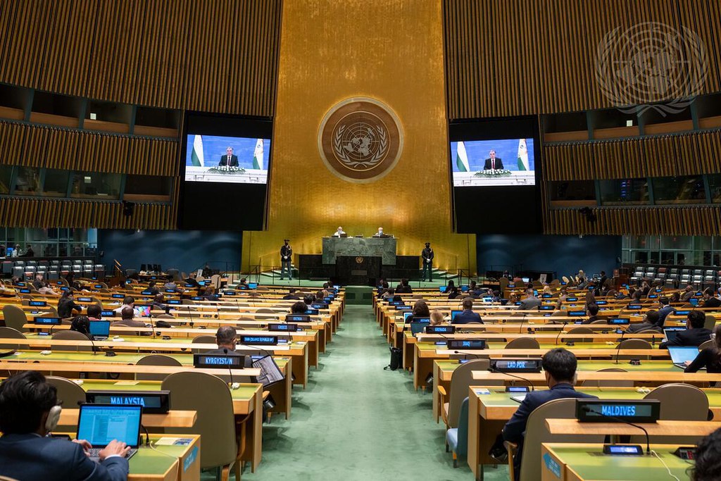 Выступление таджикского лидера Эмомали Рахмона в рамках 76-й сессии Генеральной Ассамблеи Организации Объединённых Наций.
