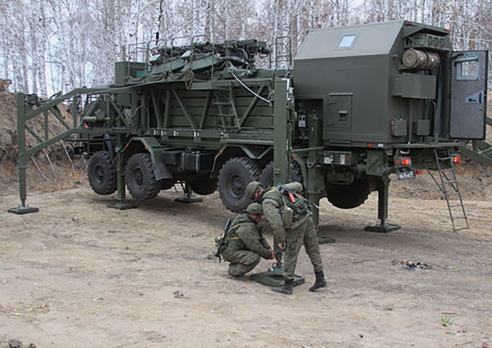 Военные связисты общевойскового объединения ЦВО в ходе специального учения установили устойчивую радиосвязь по защищённым каналам связи и обеспечили скрытое управление войсками.