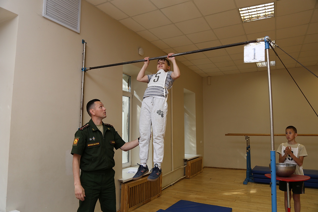 Суворовец должен быть физически развит.