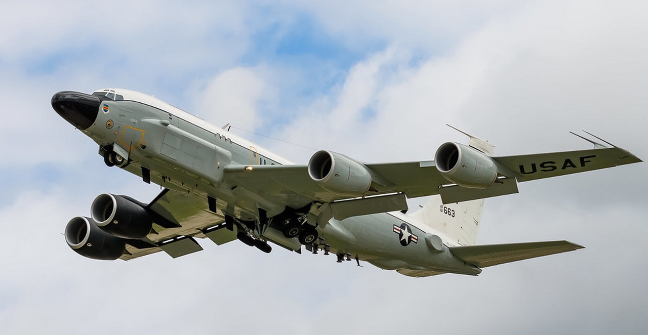 Cамолёт-разведчик RC-135S Cobra Ball.