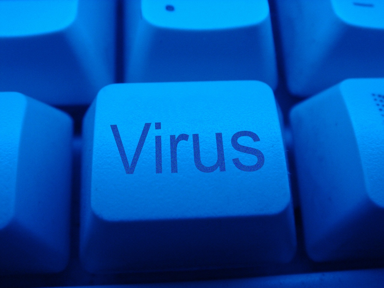 Хакеры могут заразить огромное количество сайтов и даже убить человека.