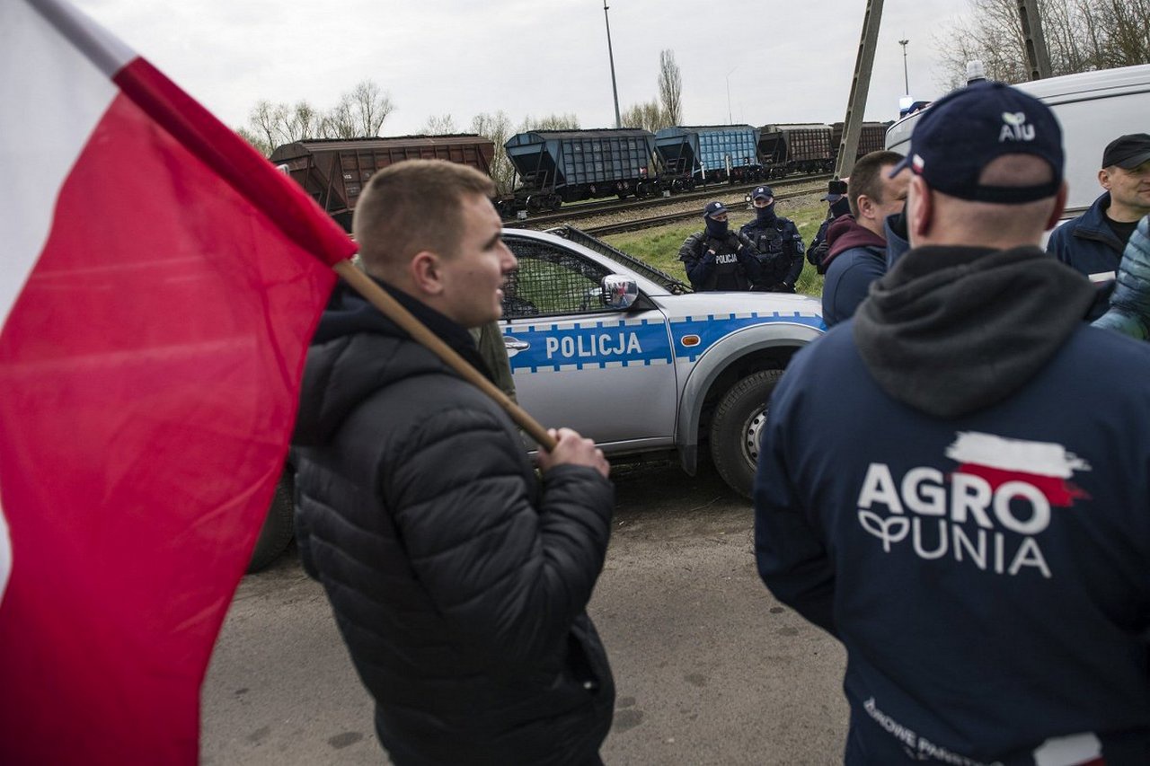 Польские аграрии не проявили солидарности с Незалежной.