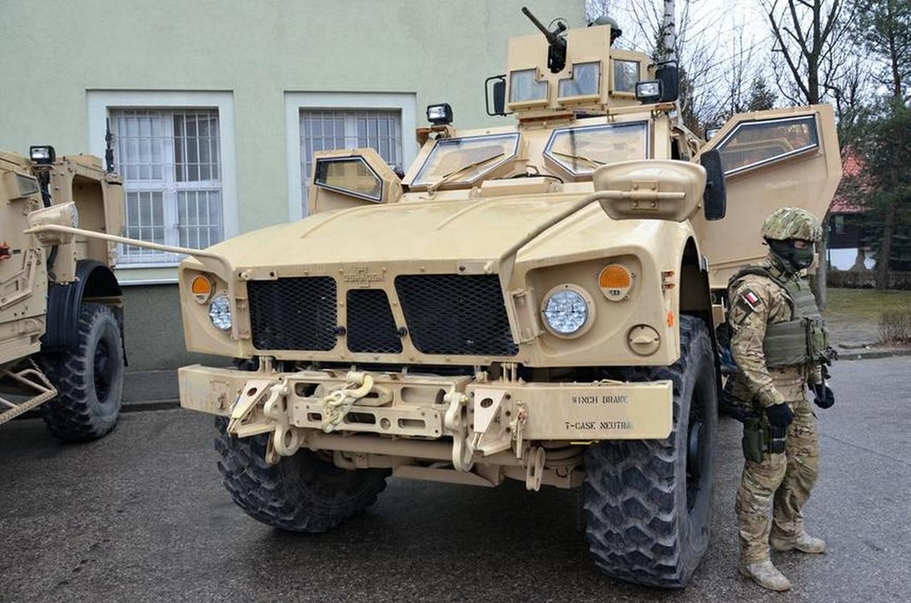 Бронеавтомобиль MRAP Oshkosh M-ATV Войска Польского.