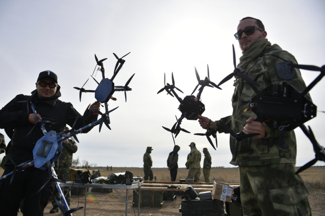 Обучение операторов FPV-дронов.