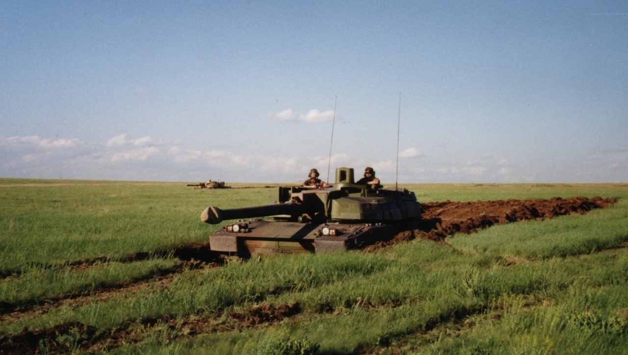 Танк Leclerc на полигоне Широкий Лан, 2002 г.