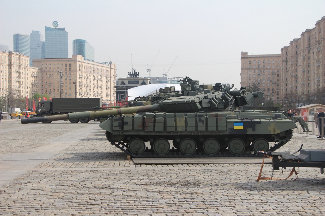 Основной боевой танк Т-64БВ образца 2017 года.