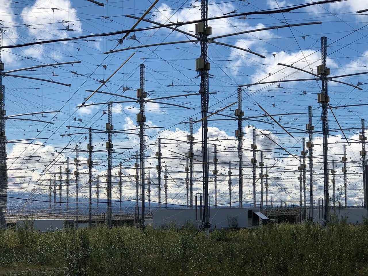 Антенное поле HAARP на Аляске.