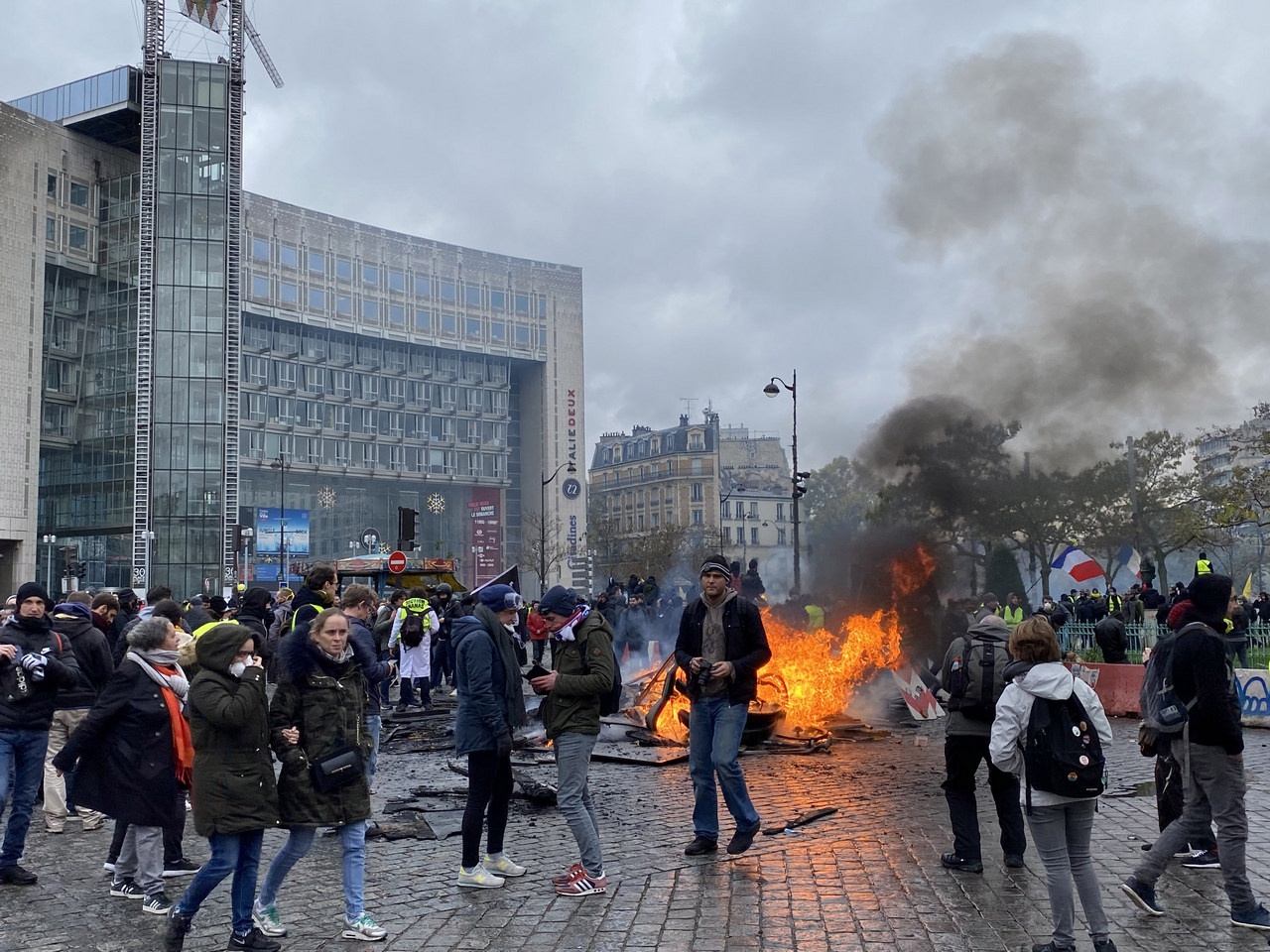 Выступления «жёлтых жилетов» и недавние пропалестинские митинги могут показаться цветочками по сравнению с грозящими беспорядками.