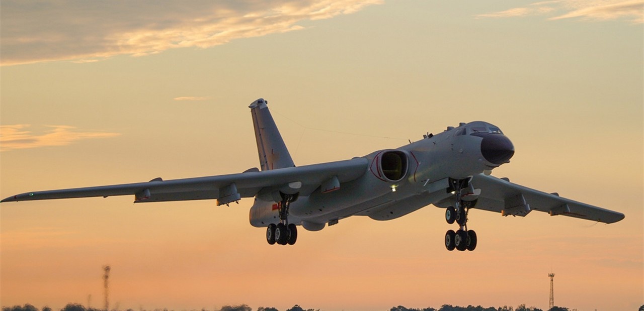 Бомбардировщик Xian H-6 - копия советского самолёта Ту-16.