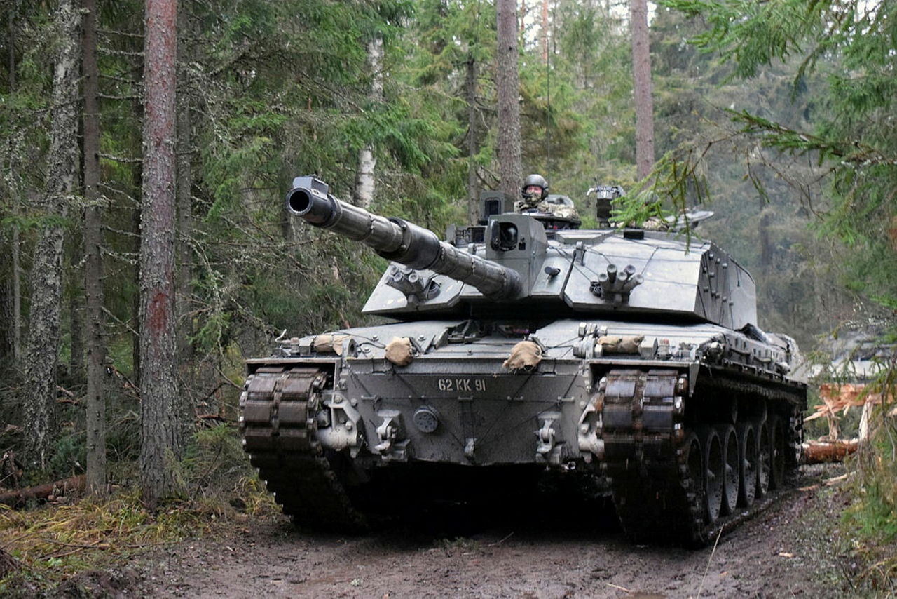 Британский танк Challenger 2.