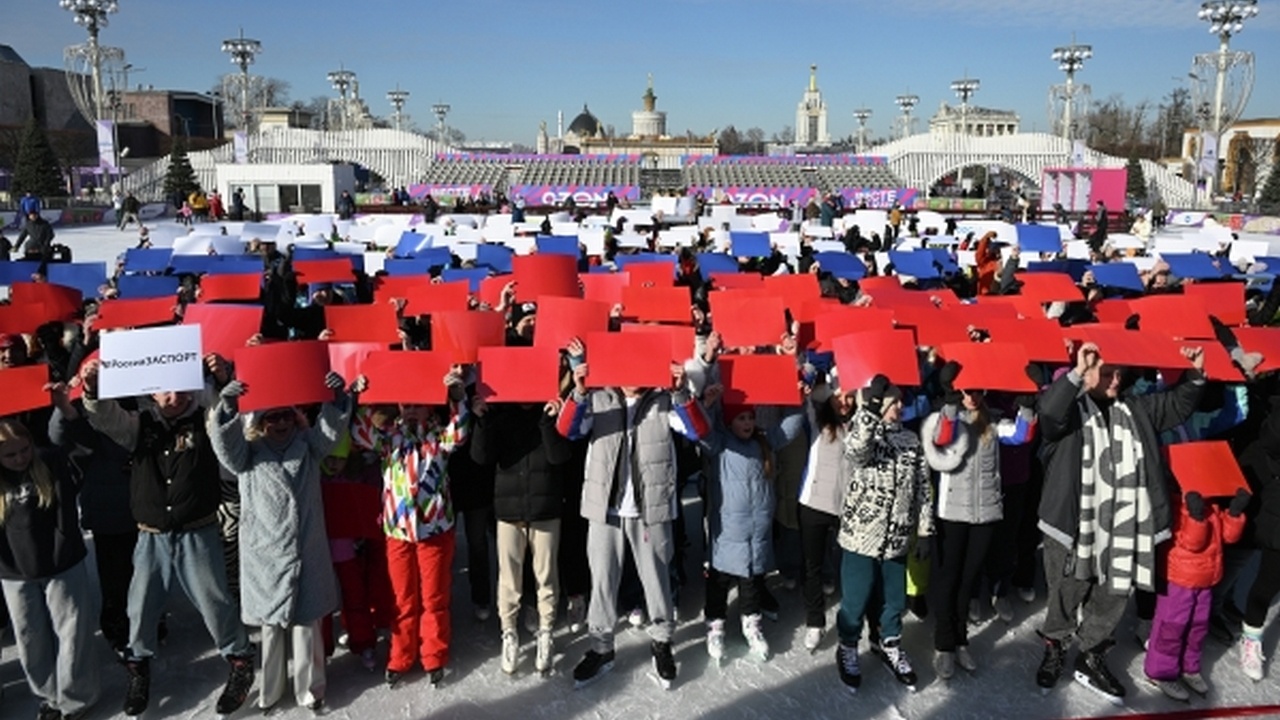 Пусть Запад шагает левой. Туда ему и дорога