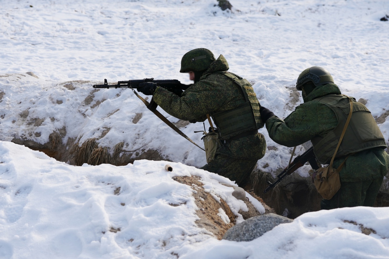 На полигоне Ленинградского военного округа прошли занятия с бойцами штурмовых подразделений.