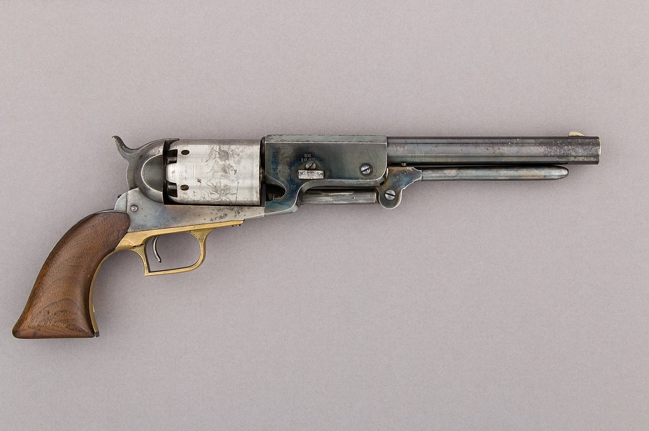 Револьвер Colt Walker.
