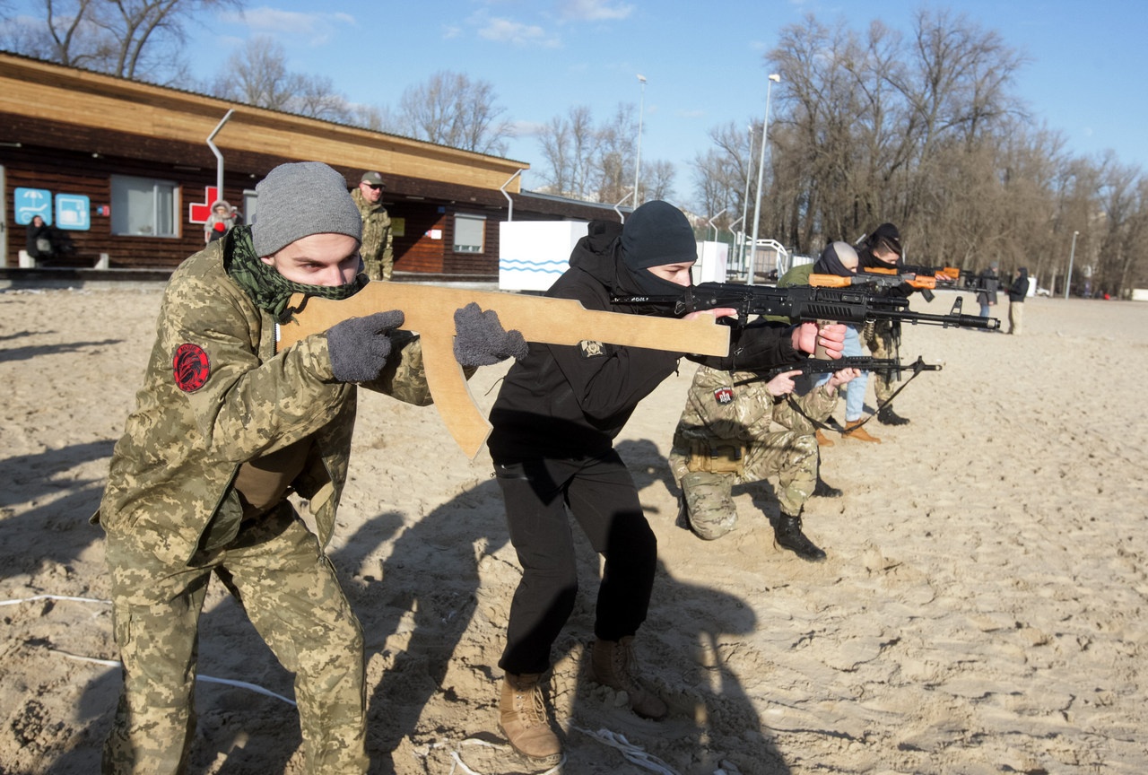 Молодых «партизан» на Украине готовят по методикам гитлерюгенда.