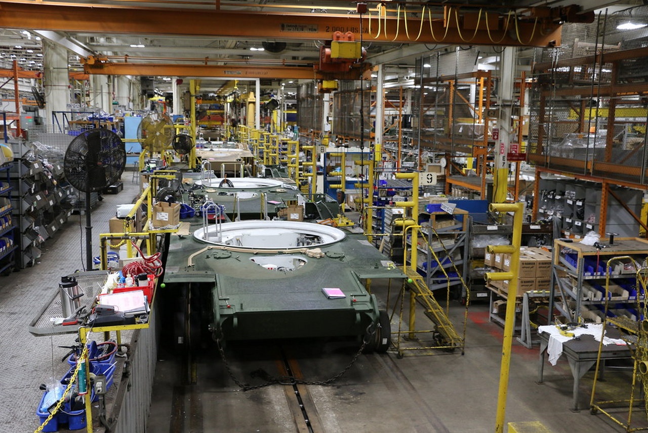 На заводе Lima Army Tank Plant, где производятся «Абрамсы».