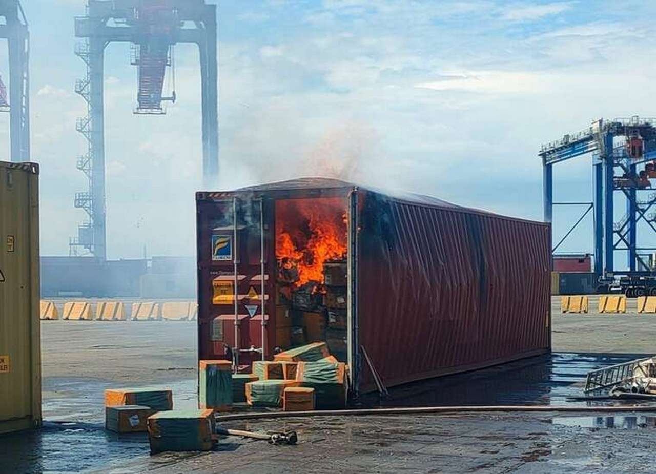 Одесский порт под постоянным прицелом.