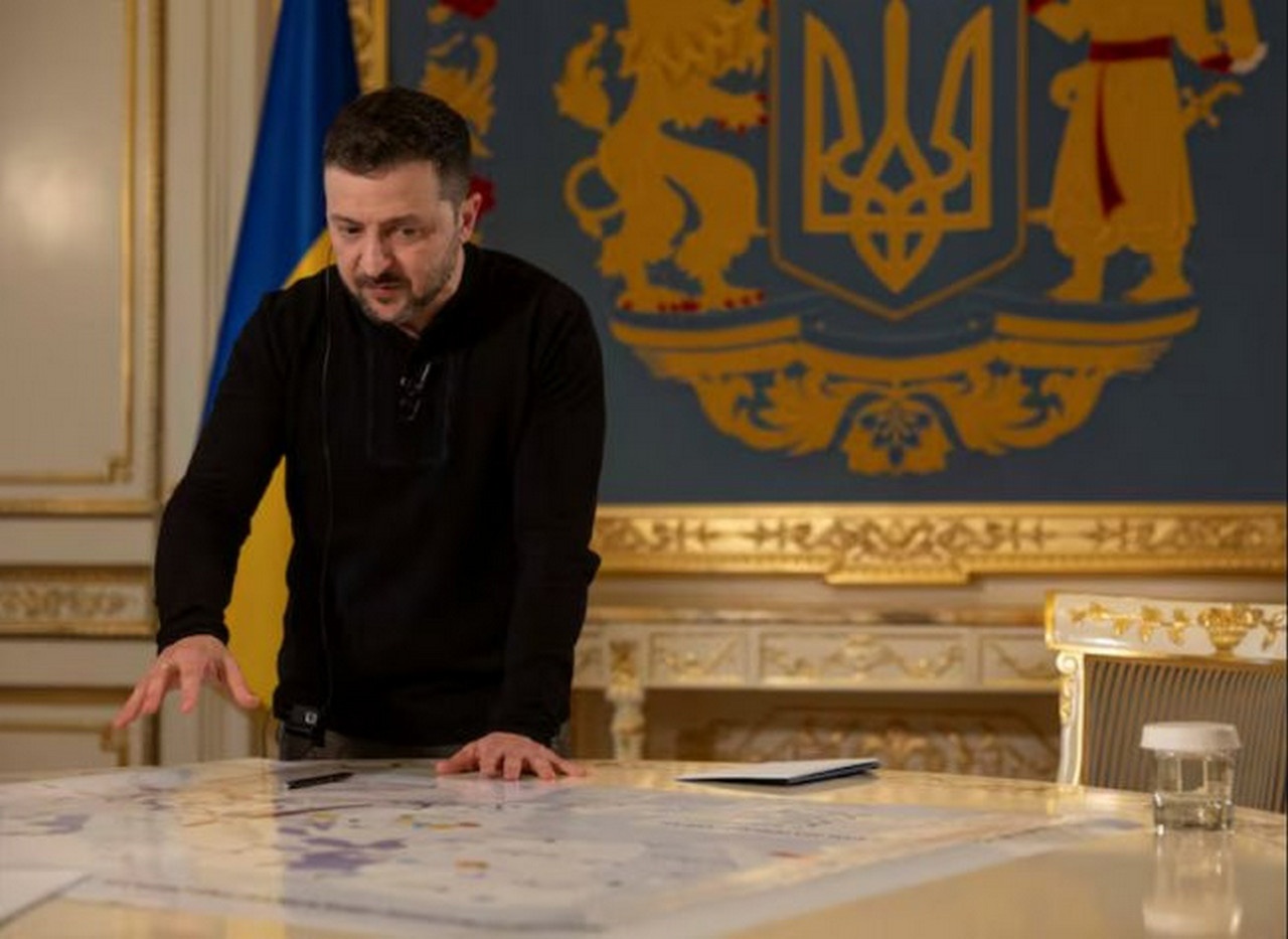 Предлагая Западу Украину, Зеленский копирует рейхсфюрера даже в жестах.