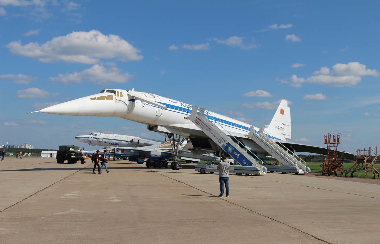 Ряд технических решений, опробованных на Ту-144, потом перекочевал на Ту-160.