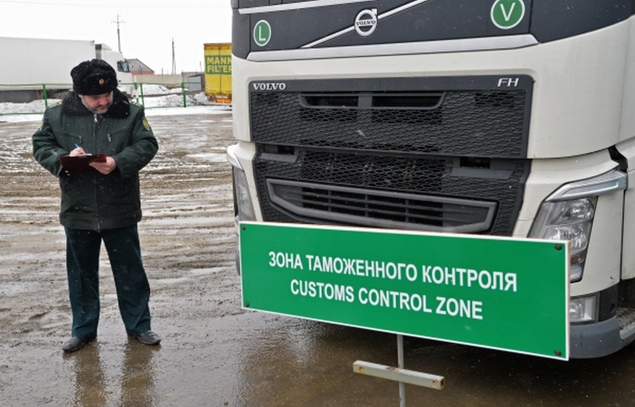 По одной из версий, дроны украинские диверсанты привезли из Казахстана.