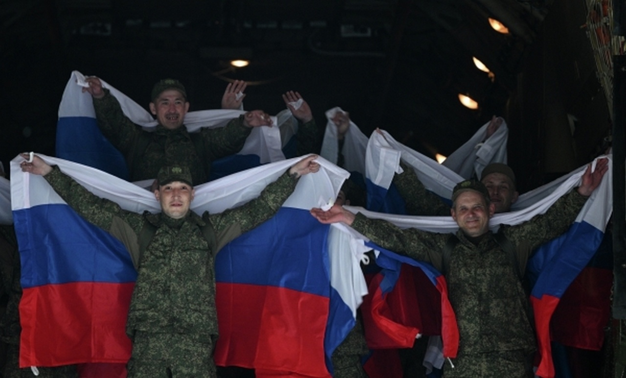 Российские военнослужащие, возвращённые из украинского плена.