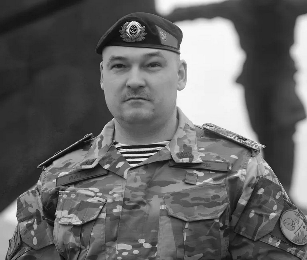 Генерал-майор, дважды Герой России Михаил Гудков.