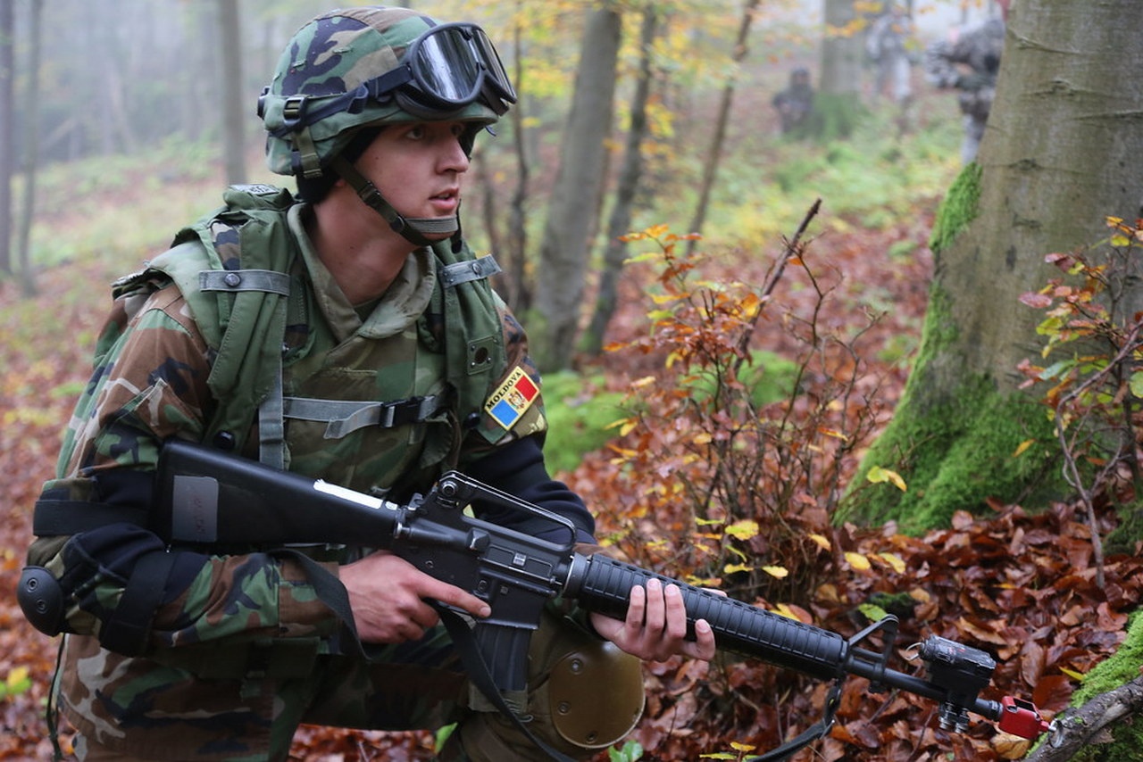 Военнослужащие молдавской армии давно проводят тренировки на натовских полигонах.
