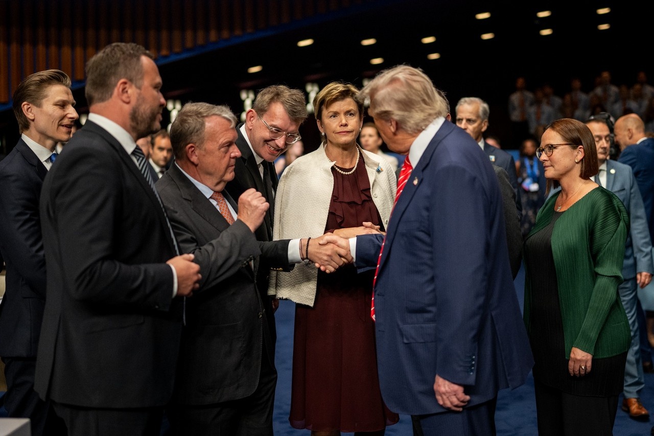Европейцы, хотя и выстраивались в очередь для рукопожатия с Трампом на минувшем саммите НАТО, но не разделяют его взглядов на основного противника альянса.