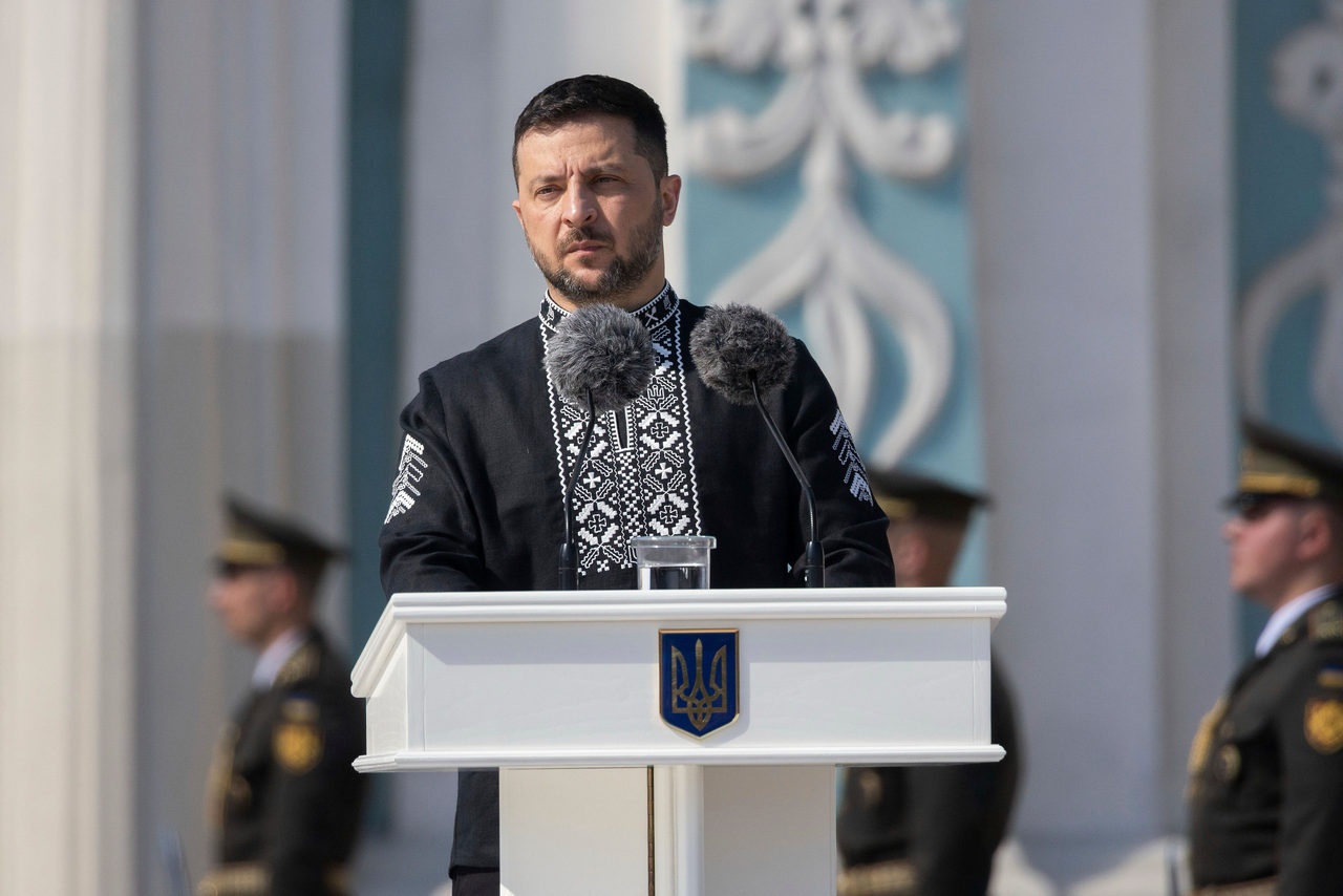 Зеленский продолжает изображать сурового главу «независимой Украины».