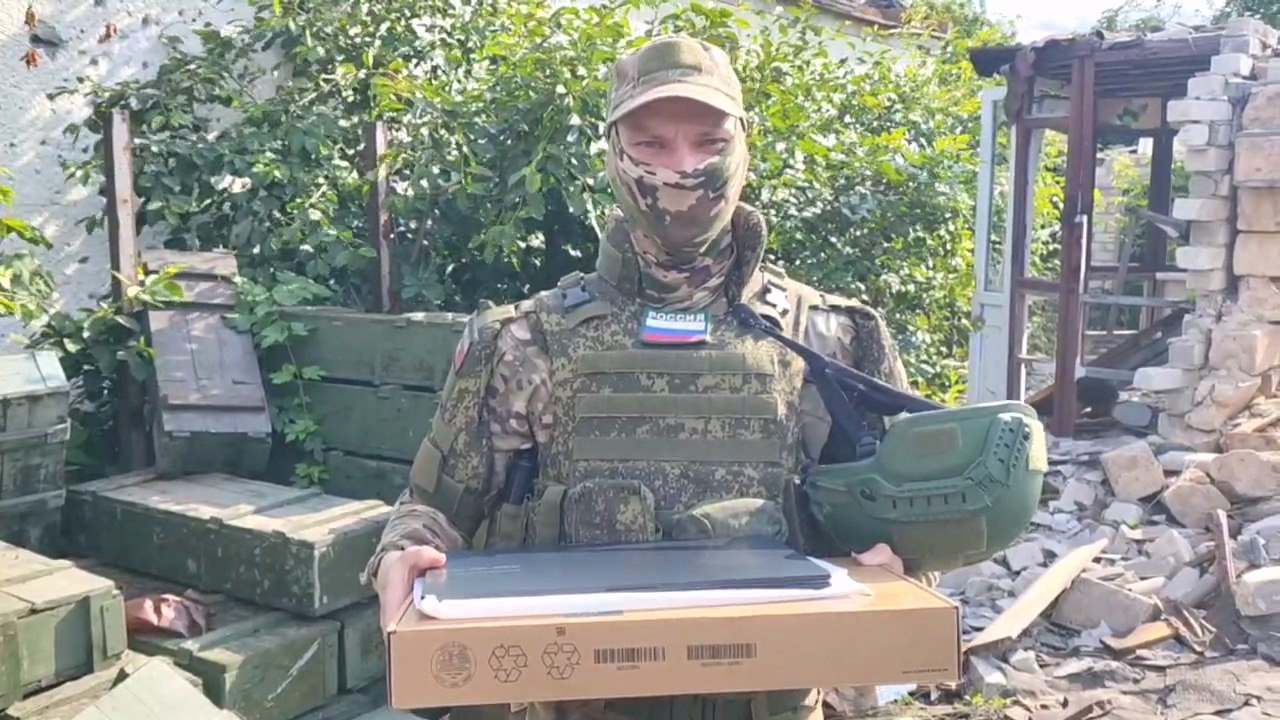 Участники волонтёрской группы «Россия-Новороссия» доставили в подразделения ЮВО необходимое оборудование для выполнения задач СВО.