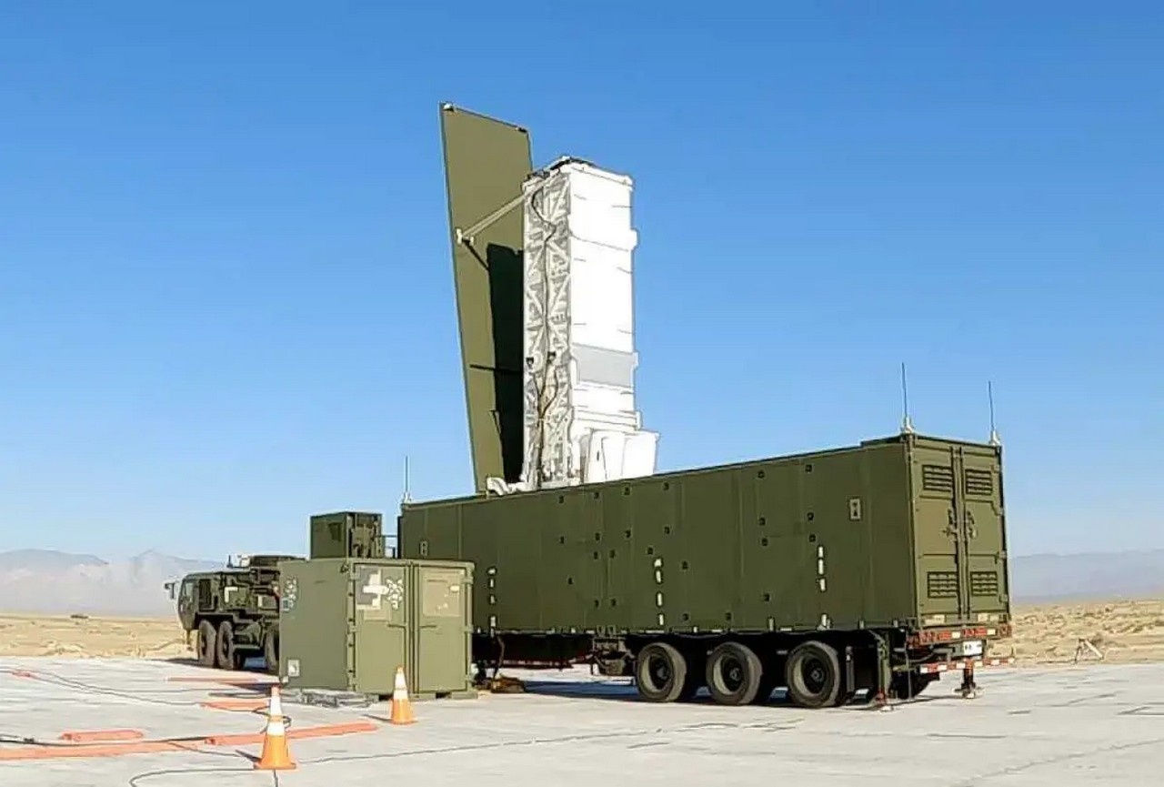 Мобильная наземная пусковая установка MRC Typhon армии США.